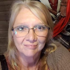 Meet your Posher, Renee